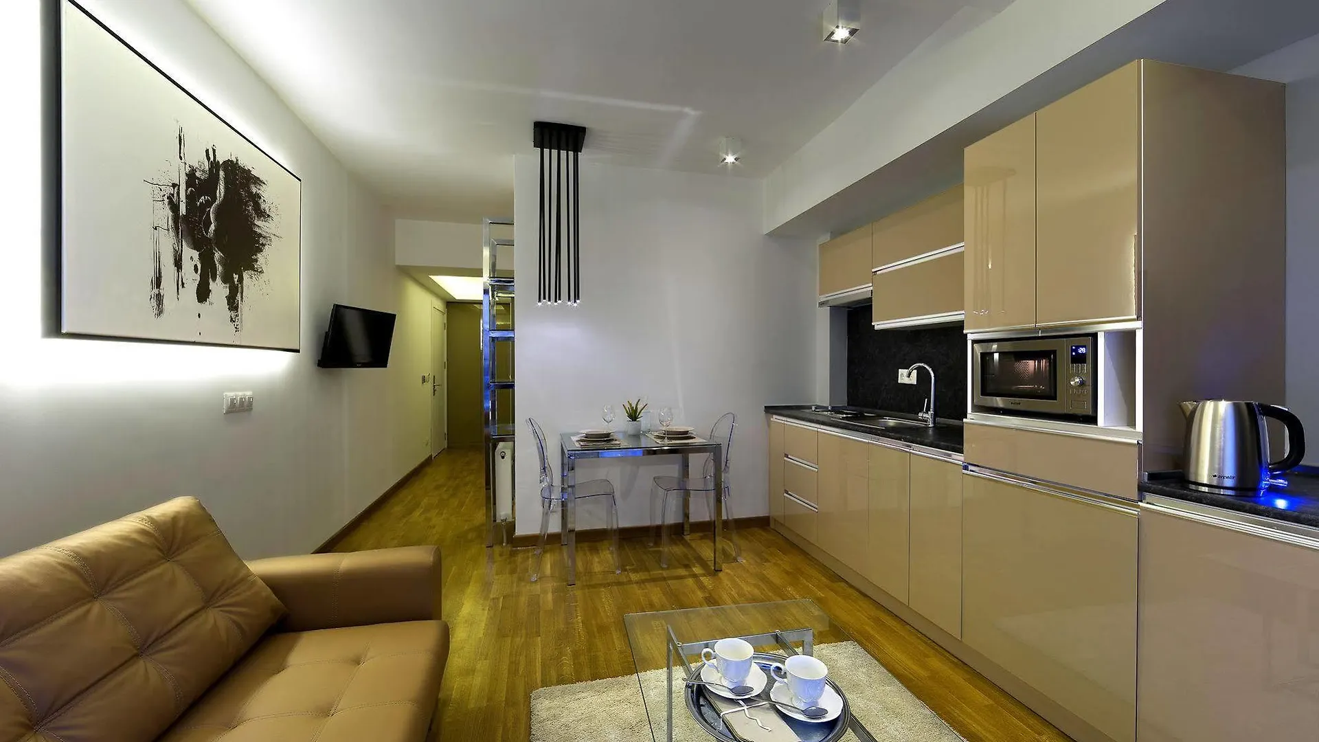 Hotel The Place Suites By Cey Istanbul