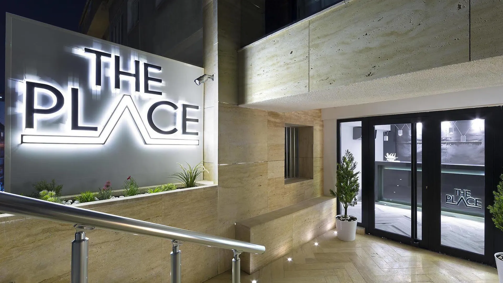 ***** Hotell The Place Suit & Apartments Turkiet